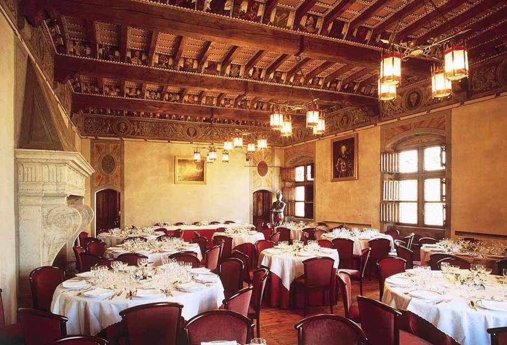 Готель Castello Di Pavone Pavone Canavese Екстер'єр фото